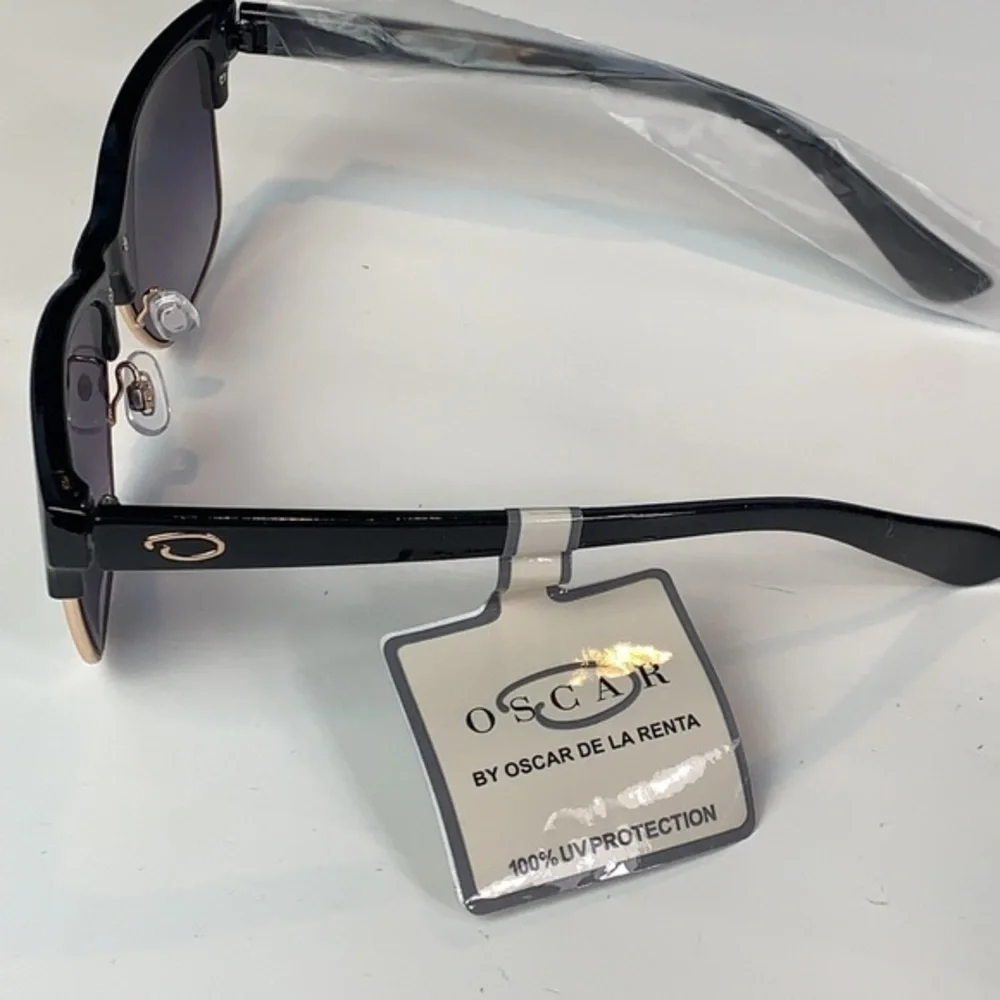 O By Oscar de la Renta Sunnies NWT - Picture 3 of 7